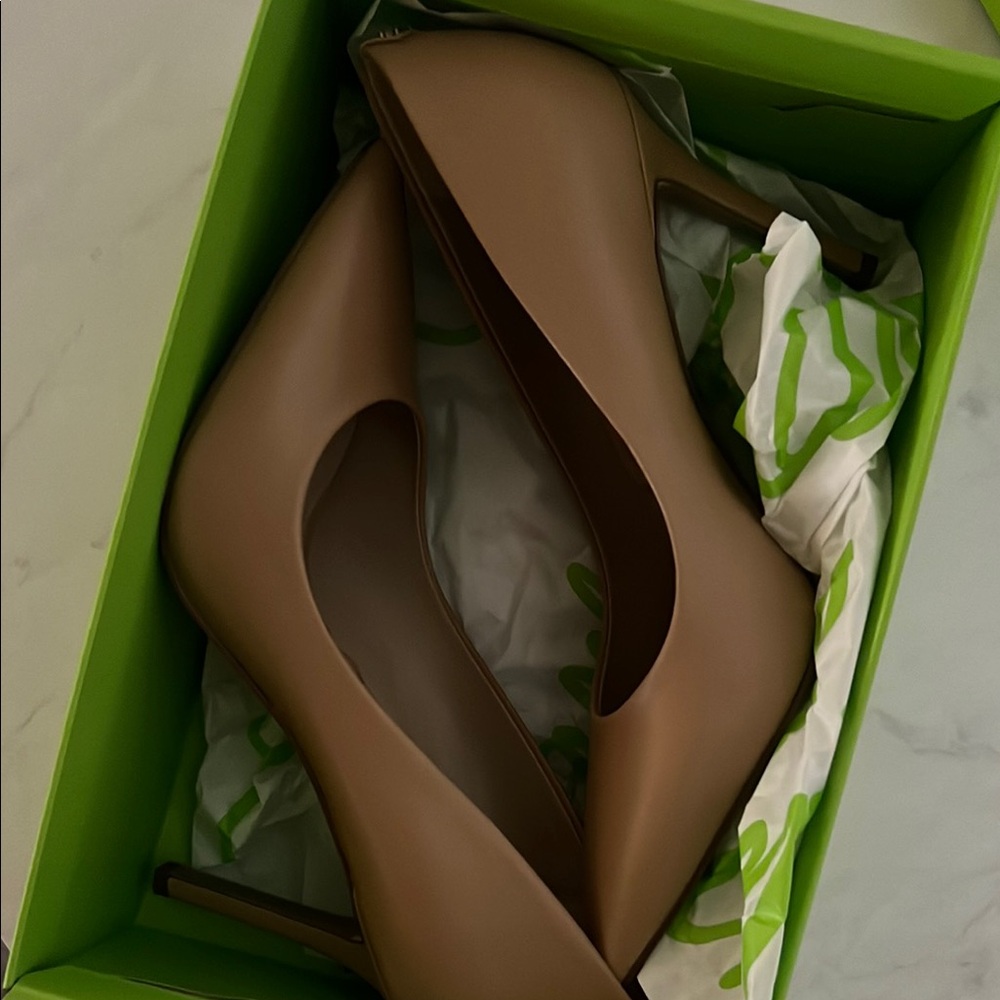 Sam Edelman Hazel, Sand Lea Pump - Picture 6 of 6